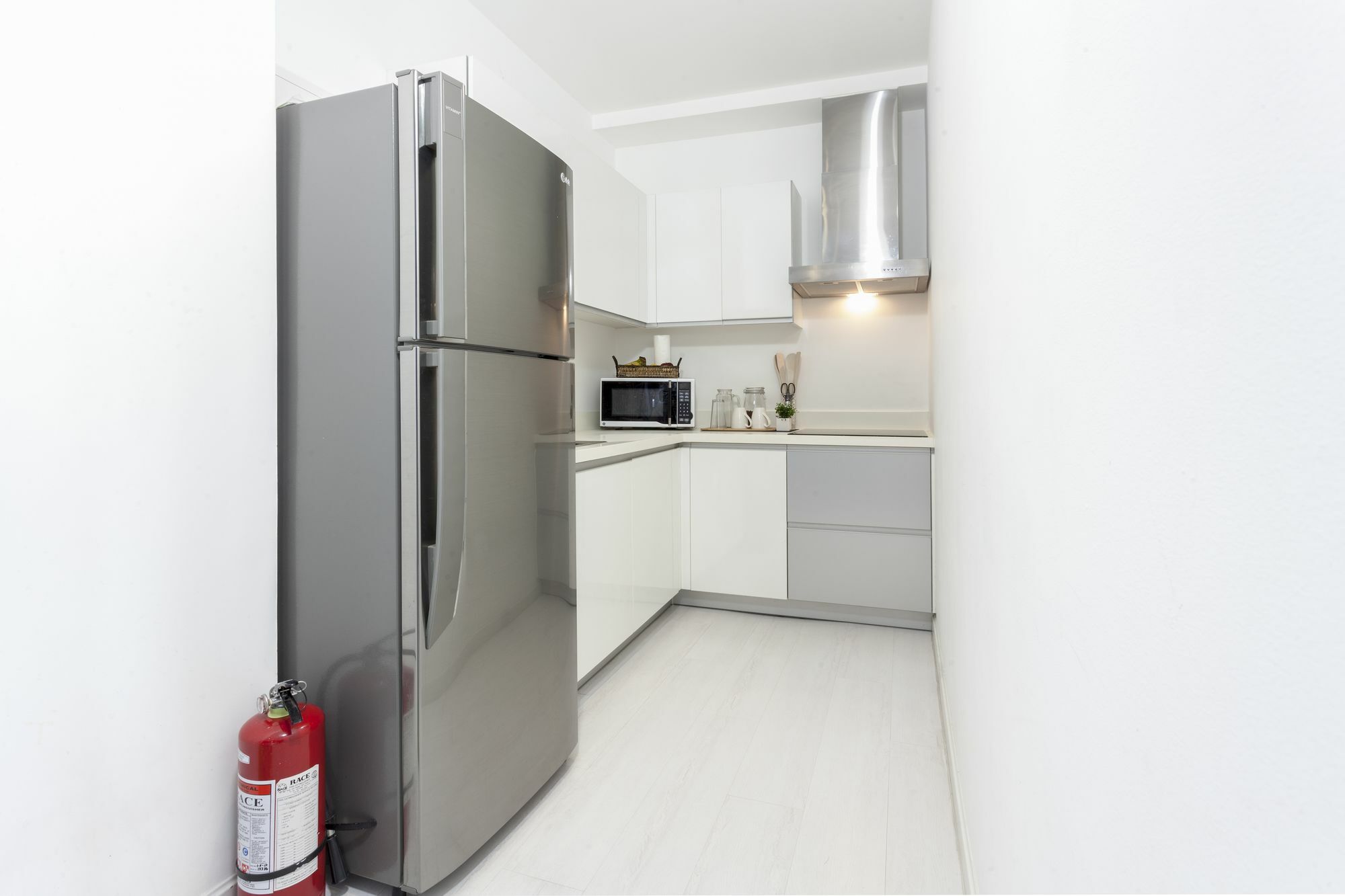 The Gramercy Residences By Stayhome Asia Makati City Exteriör bild