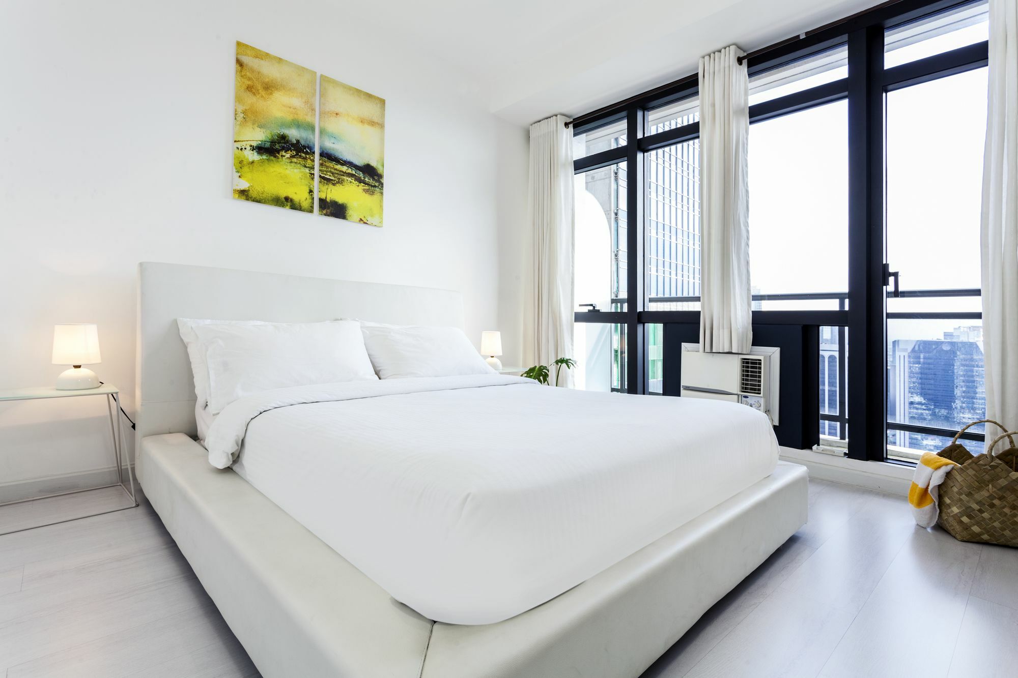 The Gramercy Residences By Stayhome Asia Makati City Exteriör bild