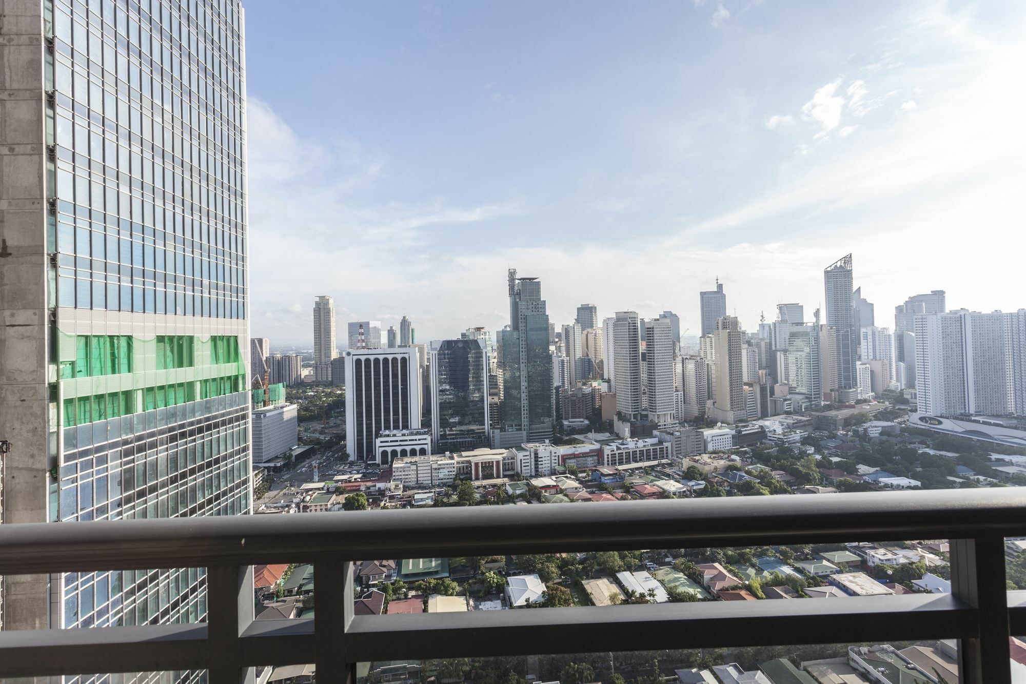 The Gramercy Residences By Stayhome Asia Makati City Exteriör bild