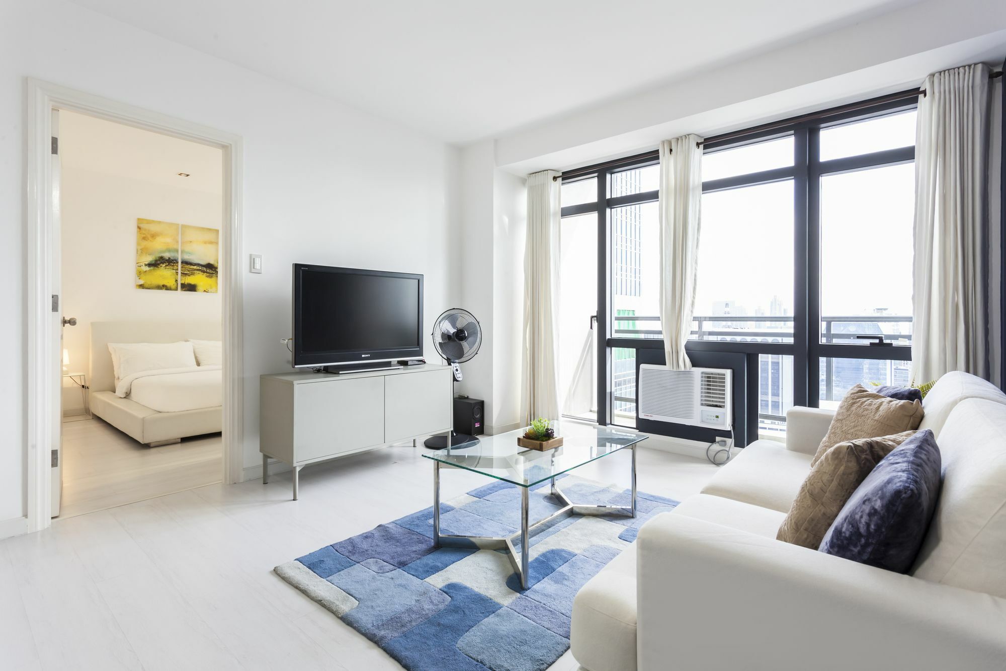 The Gramercy Residences By Stayhome Asia Makati City Exteriör bild