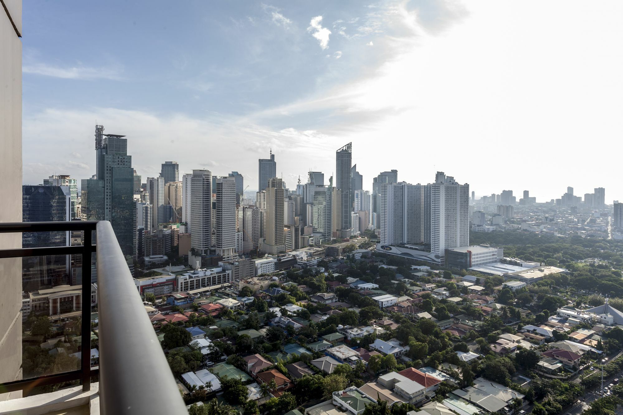 The Gramercy Residences By Stayhome Asia Makati City Exteriör bild